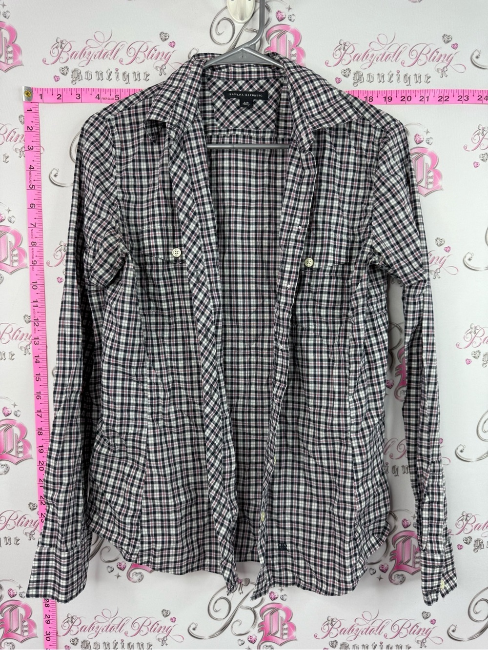 Banana Republic shirt long sleeve Black, White and Gray Plaid Button-Up Shirt
